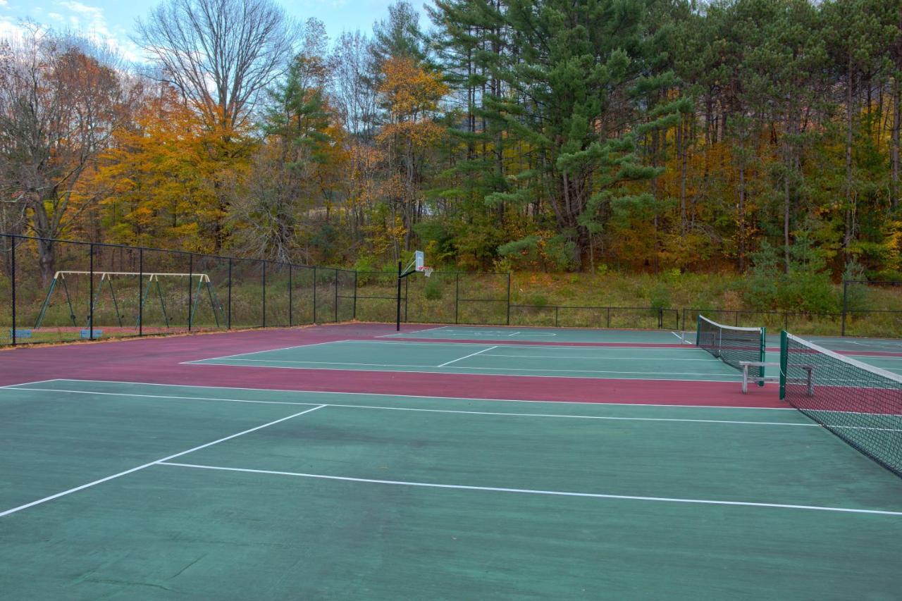 Holiday Inn Club Vacations Mount Ascutney Resort Brownsville Exterior photo